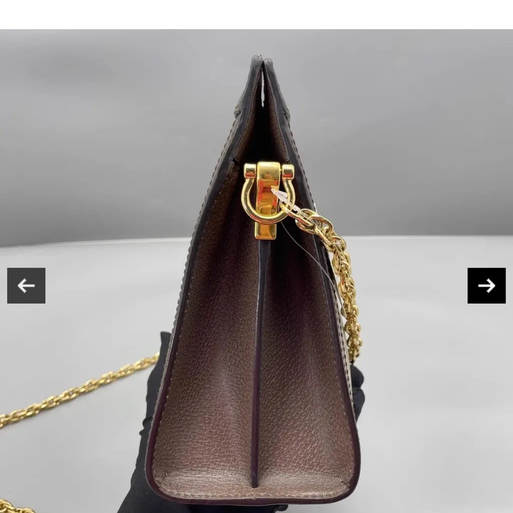 Gucci shoulder bag. Excellent pristine condition. Only used twice ever - Picture 3 of 11
